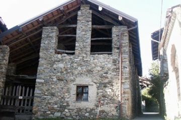 Frazione Vezzo - Cascinale
