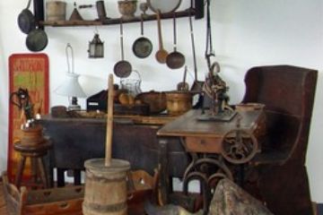 Museo dell'Ombrello e del Parasole - Oggetti della Vita Quotidiana
